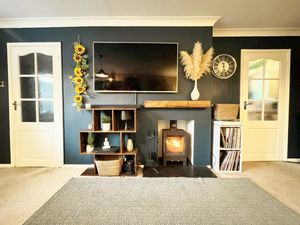 Photo 8- click for photo gallery